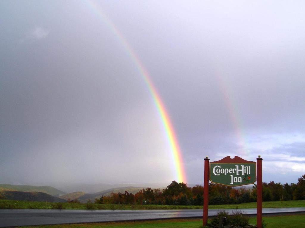Cooper Hill Inn East Dover Экстерьер фото